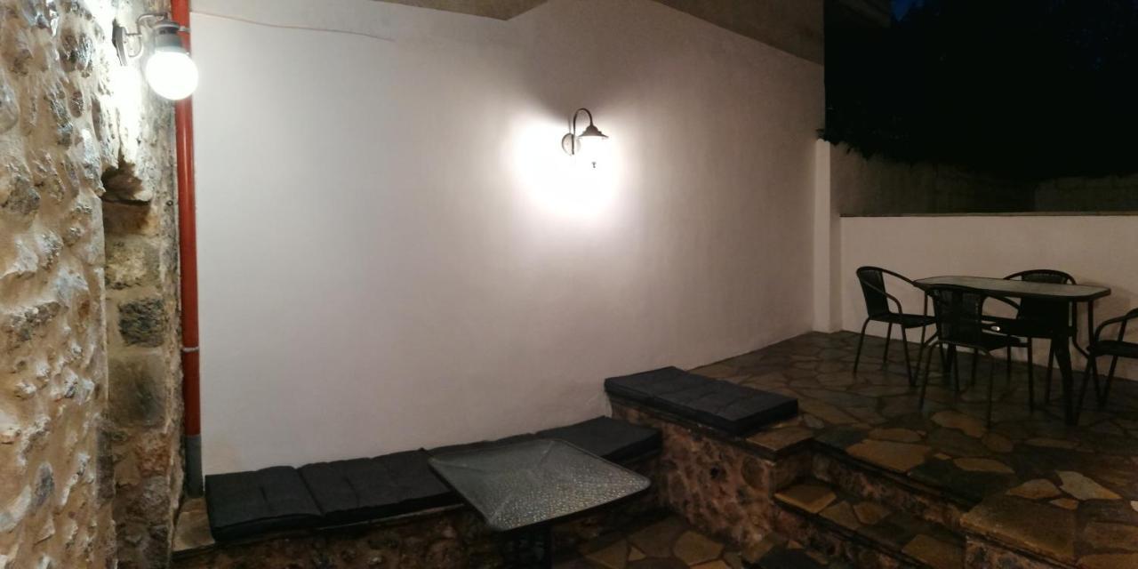 Riverbed Traditional Guest House ลิโตโครอน ภายนอก รูปภาพ