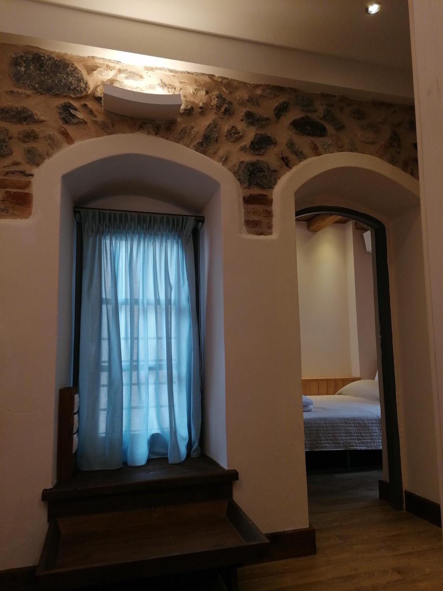 Riverbed Traditional Guest House ลิโตโครอน ห้อง รูปภาพ